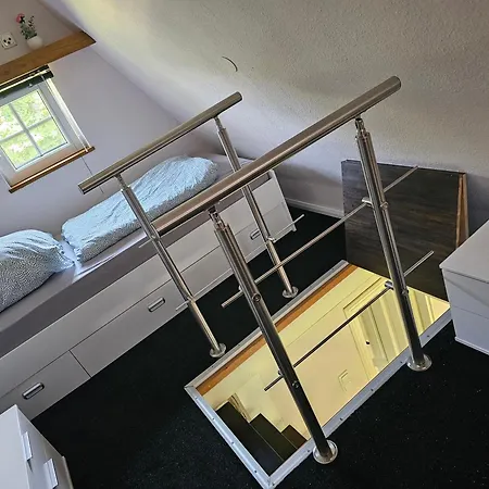 Elbliebe - Kleine Hunde Bis 25 Cm Willkommen * דננברג